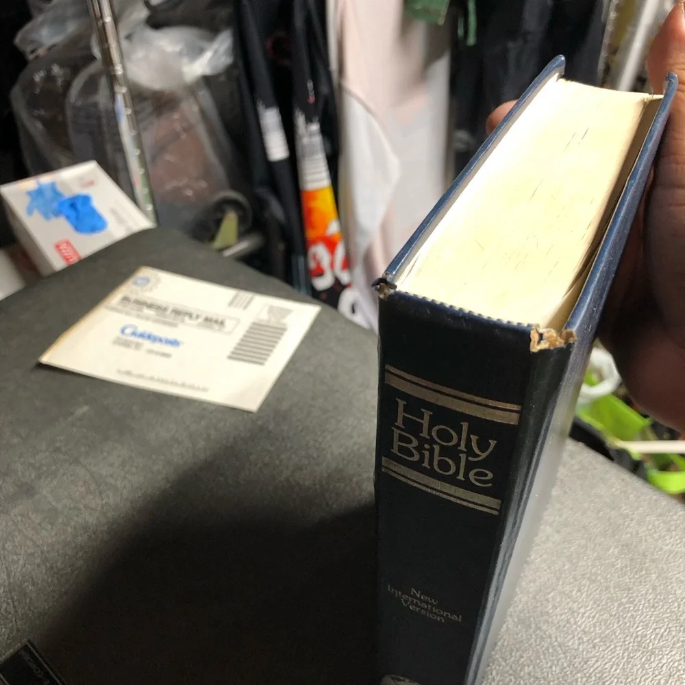 New International Version - Blue Hardcover